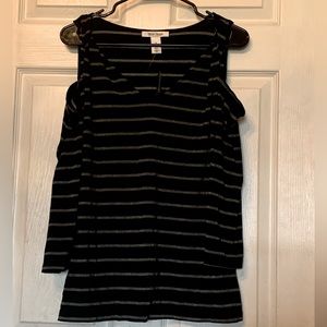 BOGO SALE White House Black Market NWT Shoulder Cut Black Long Sleeve Sz M